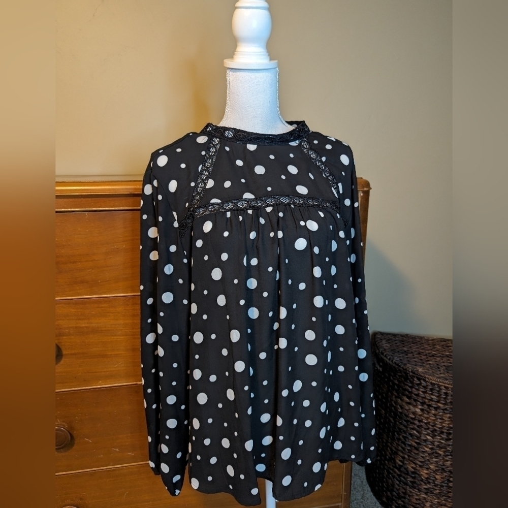 ZAC & Rachel NWT Polka Dot Black & White High Collar Blouse XL